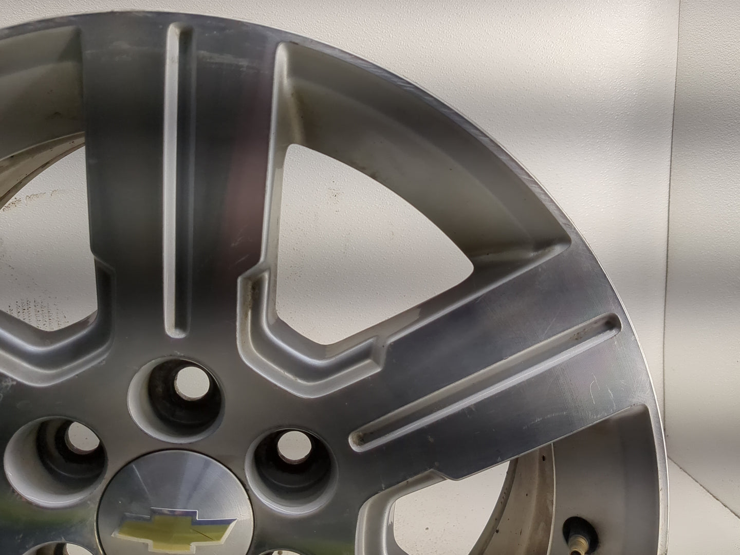 2011 Chevrolet Traverse Oem Wheel Rim 1308061 - Oemusedautoparts1.com