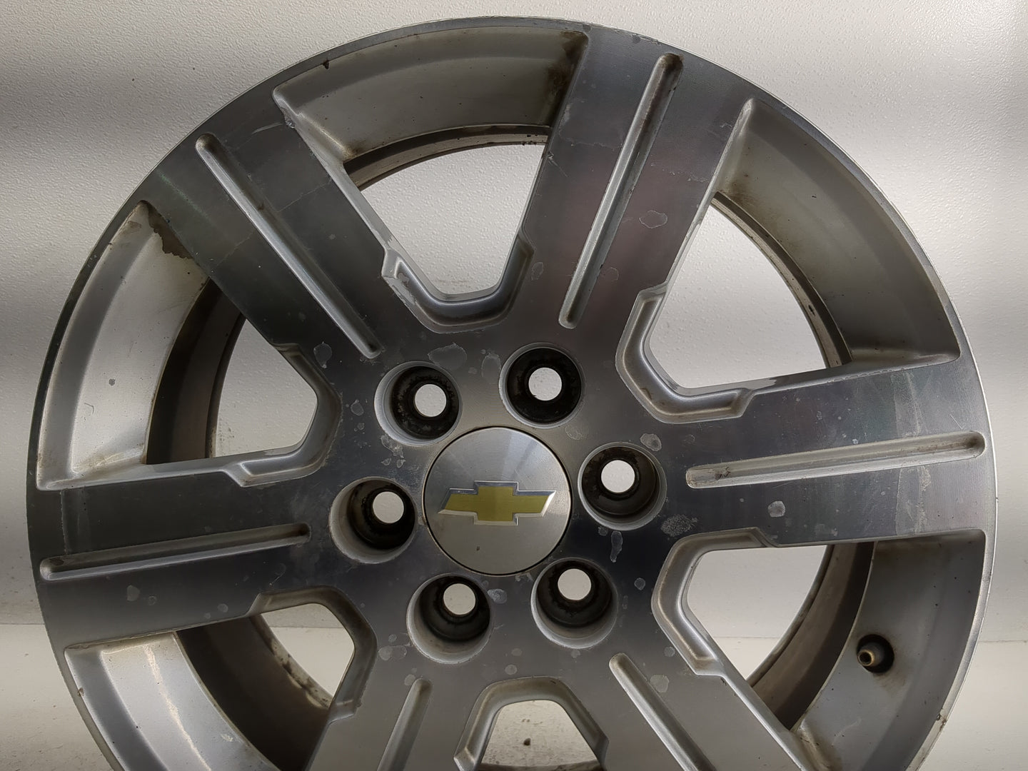 2011 Chevrolet Traverse Oem Wheel Rim 1308068 - Oemusedautoparts1.com