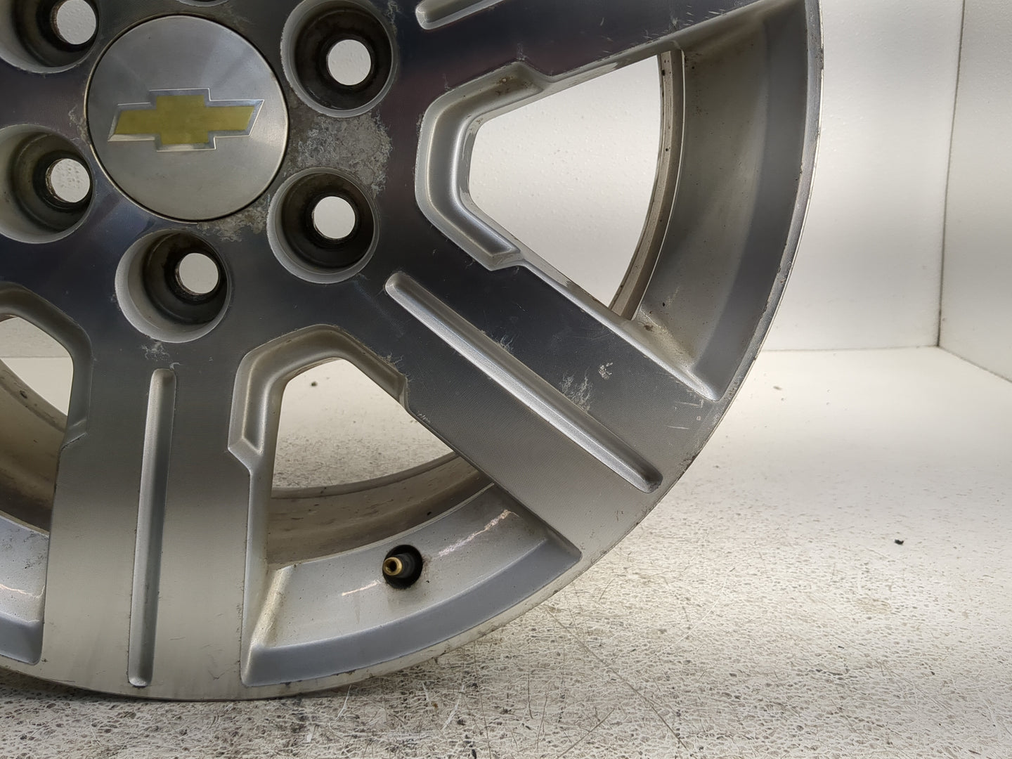 2011 Chevrolet Traverse Oem Wheel Rim 1308069 - Oemusedautoparts1.com