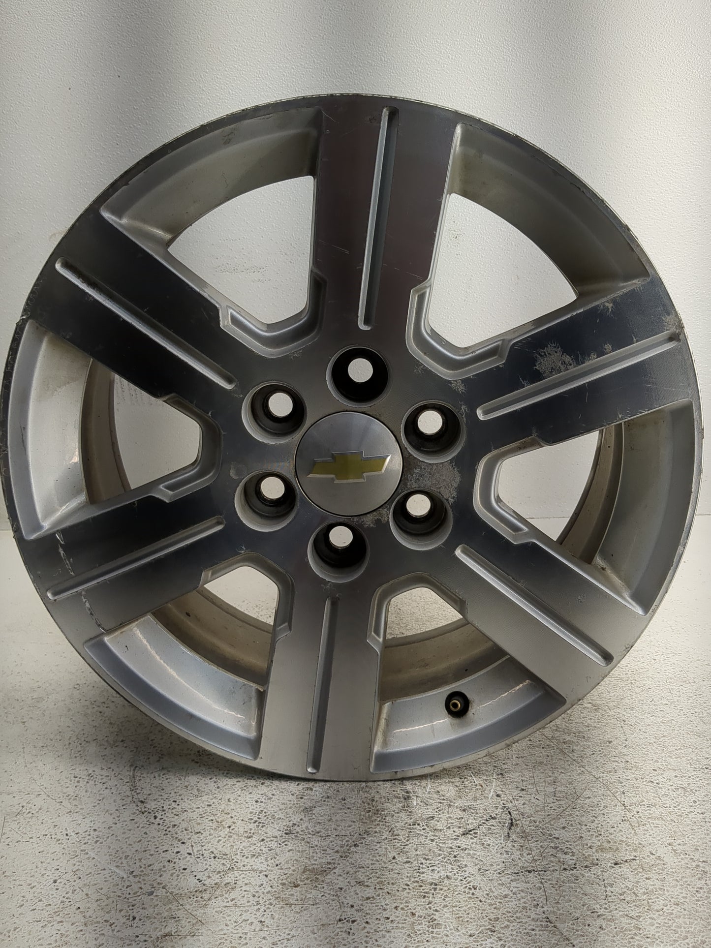 2011 Chevrolet Traverse Oem Wheel Rim 1308069 - Oemusedautoparts1.com
