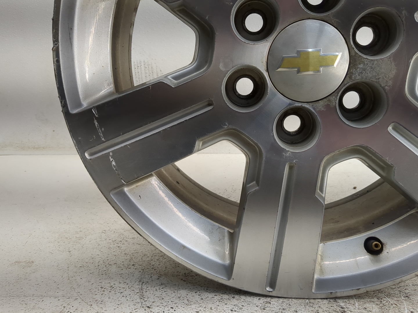 2011 Chevrolet Traverse Oem Wheel Rim 1308069 - Oemusedautoparts1.com