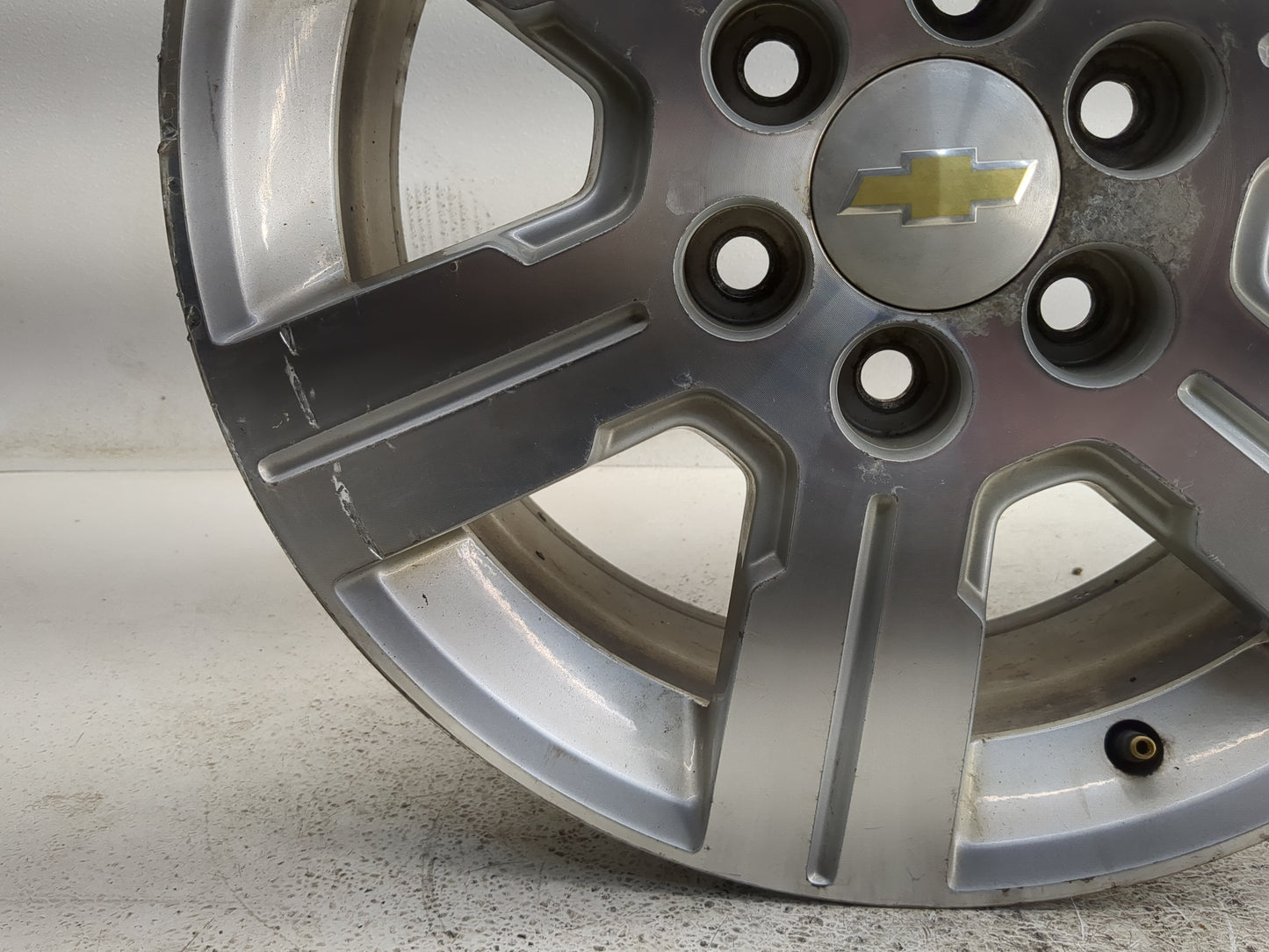 2011 Chevrolet Traverse Oem Wheel Rim 1308069 - Oemusedautoparts1.com