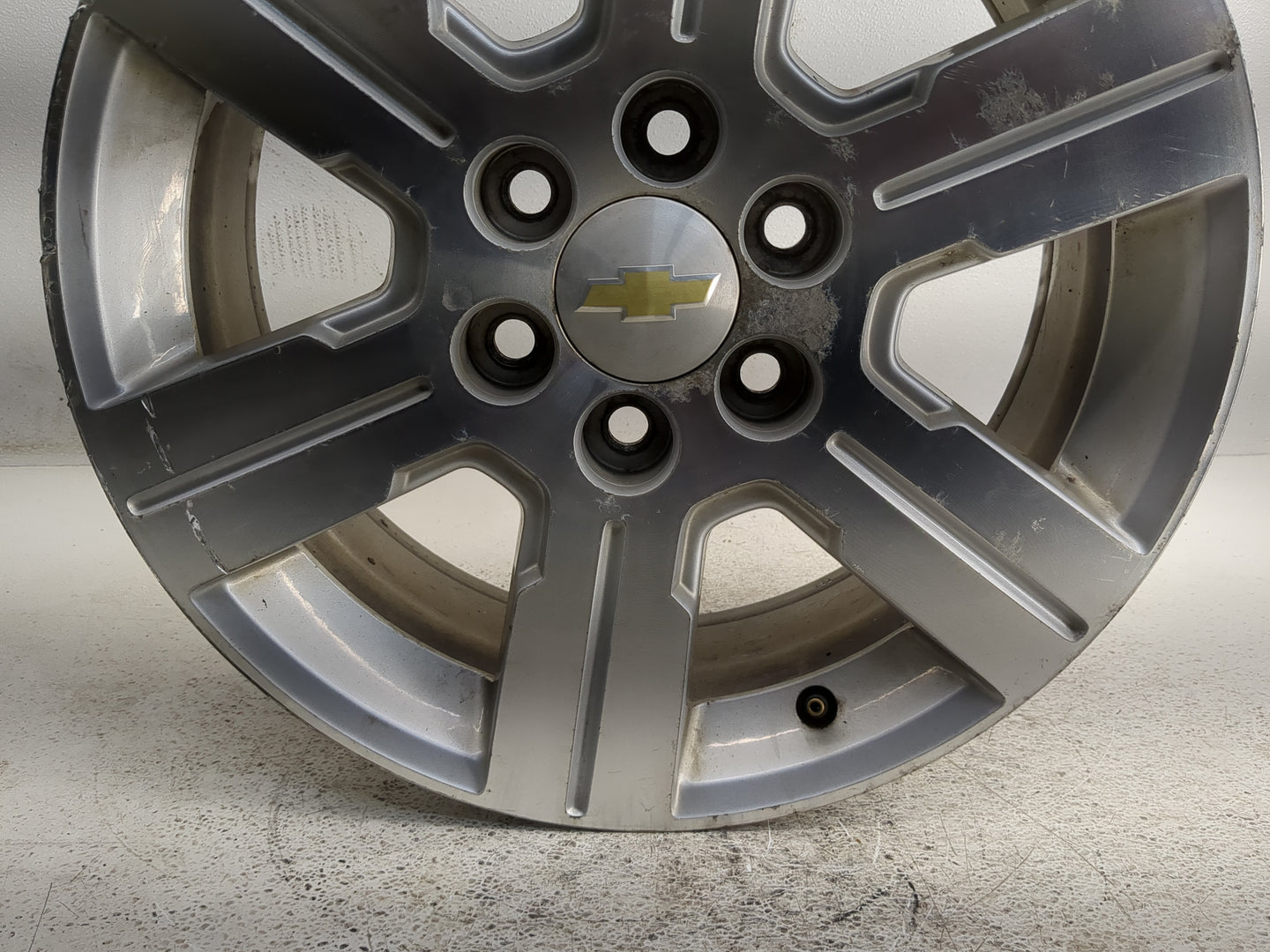 2011 Chevrolet Traverse Oem Wheel Rim 1308069 - Oemusedautoparts1.com