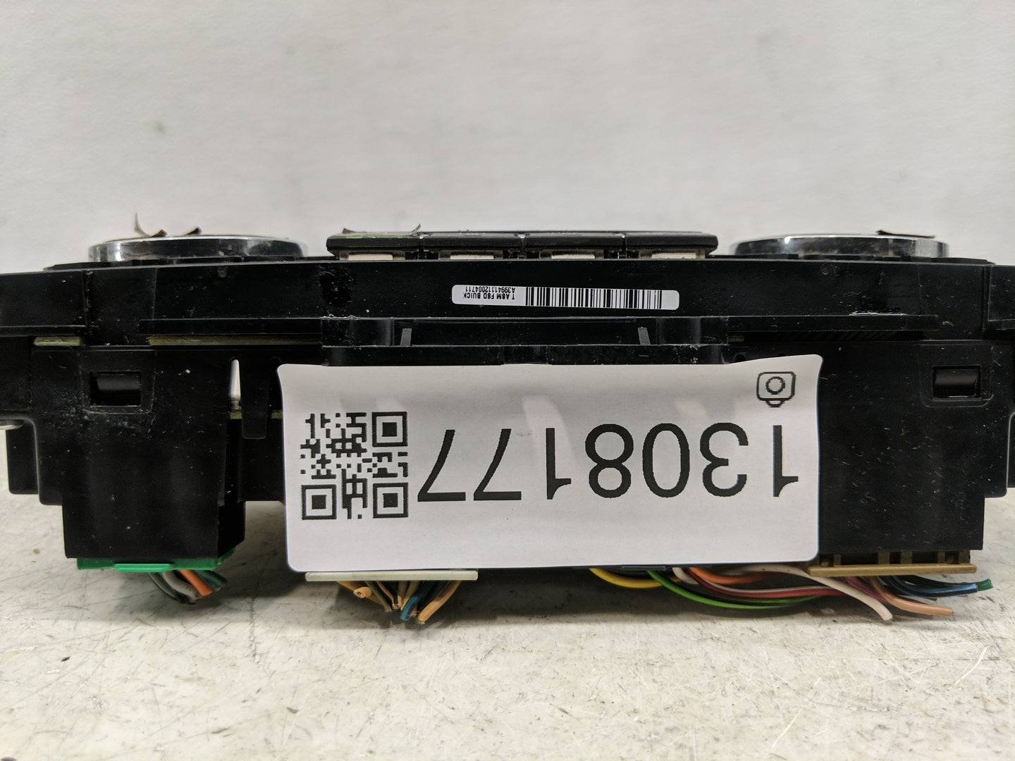 2011 Chevrolet Traverse Climate Control Module Temperature AC/Heater Replacement P/N:25932038 Fits OEM Used Auto Parts - Oem