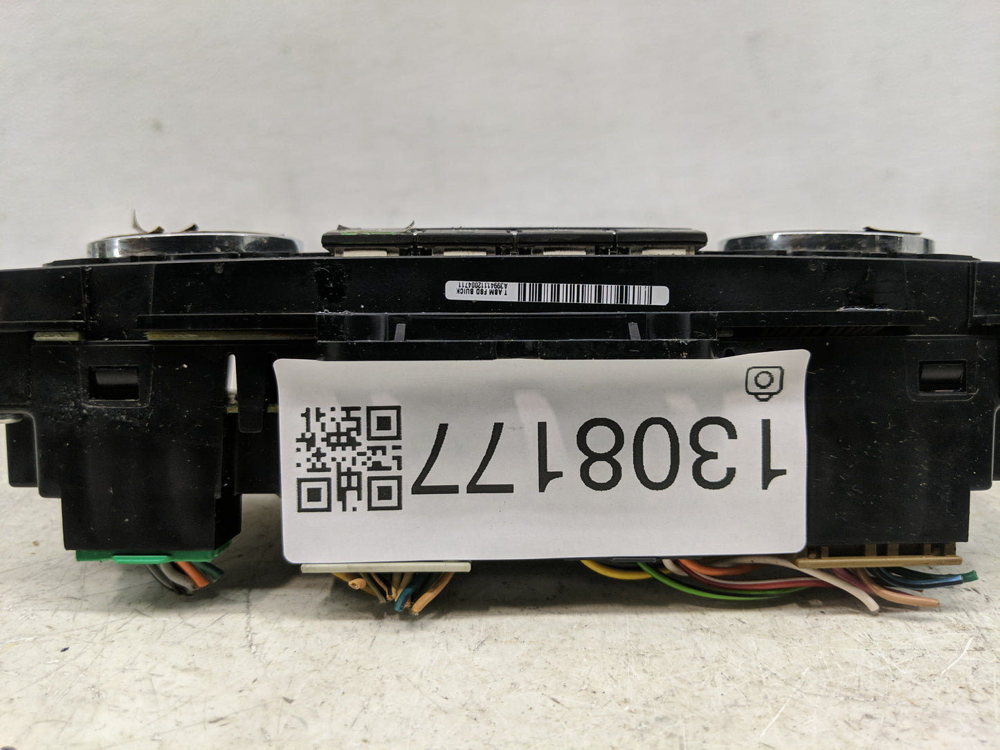 2011 Chevrolet Traverse Climate Control Module Temperature AC/Heater Replacement P/N:25932038 Fits OEM Used Auto Parts - Oem