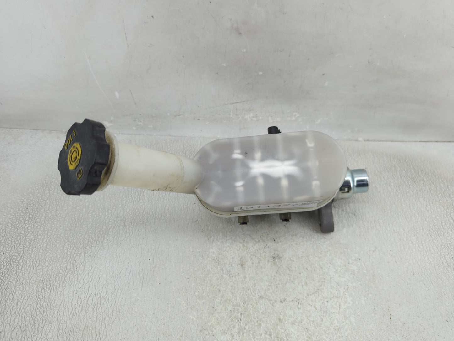 Chevrolet Traverse Brake Master Cylinder - Oemusedautoparts1.com