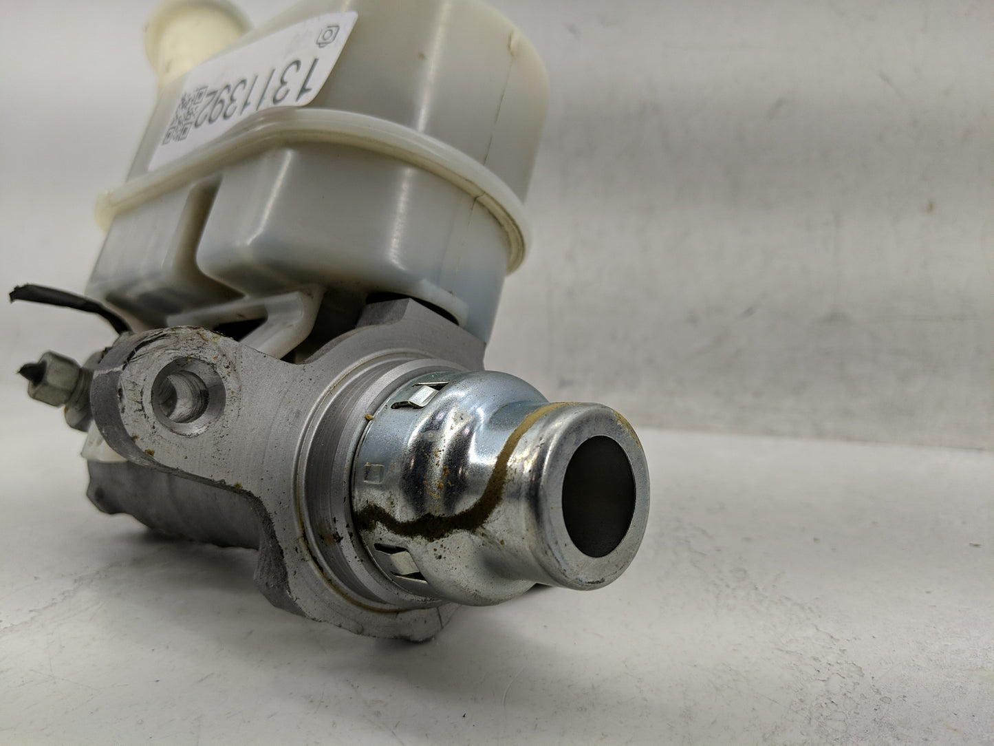 Chevrolet Traverse Brake Master Cylinder - Oemusedautoparts1.com