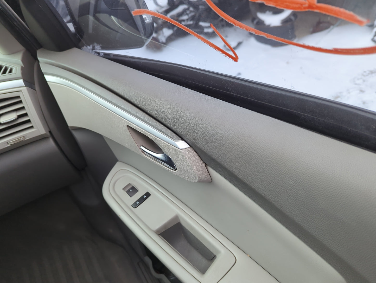 2011 Chevrolet Traverse Front Right Passenger Interior Door Panel Trim - Oemusedautoparts1.com