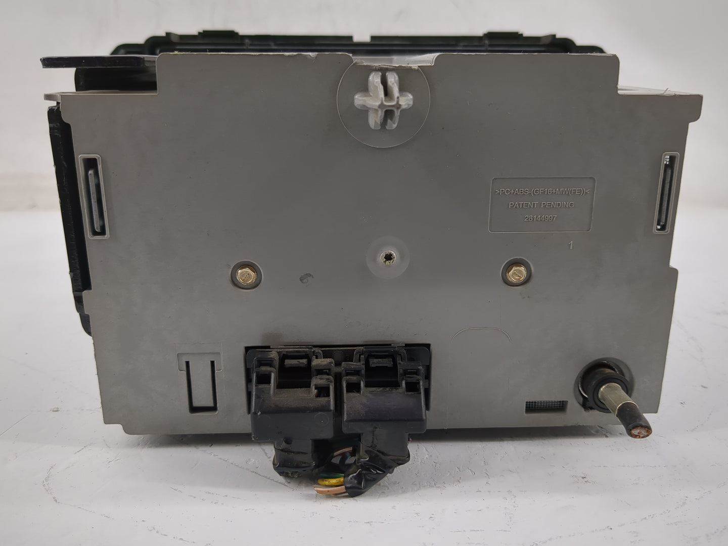 2011 Chevrolet Traverse Radio AM FM Cd Player Receiver Replacement P/N:20935116 Fits OEM Used Auto Parts - Oemusedautoparts1
