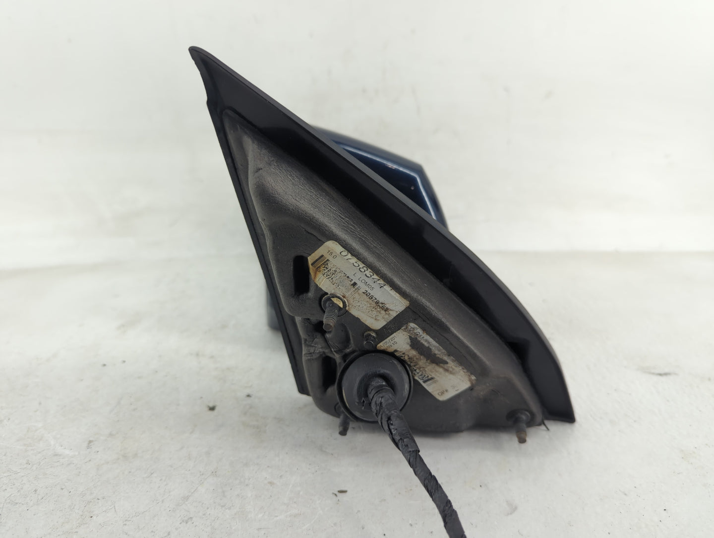 2011 Chevrolet Traverse Driver Side View Mirror - Left Door Mirror OEM Used - Oemusedautoparts1.com