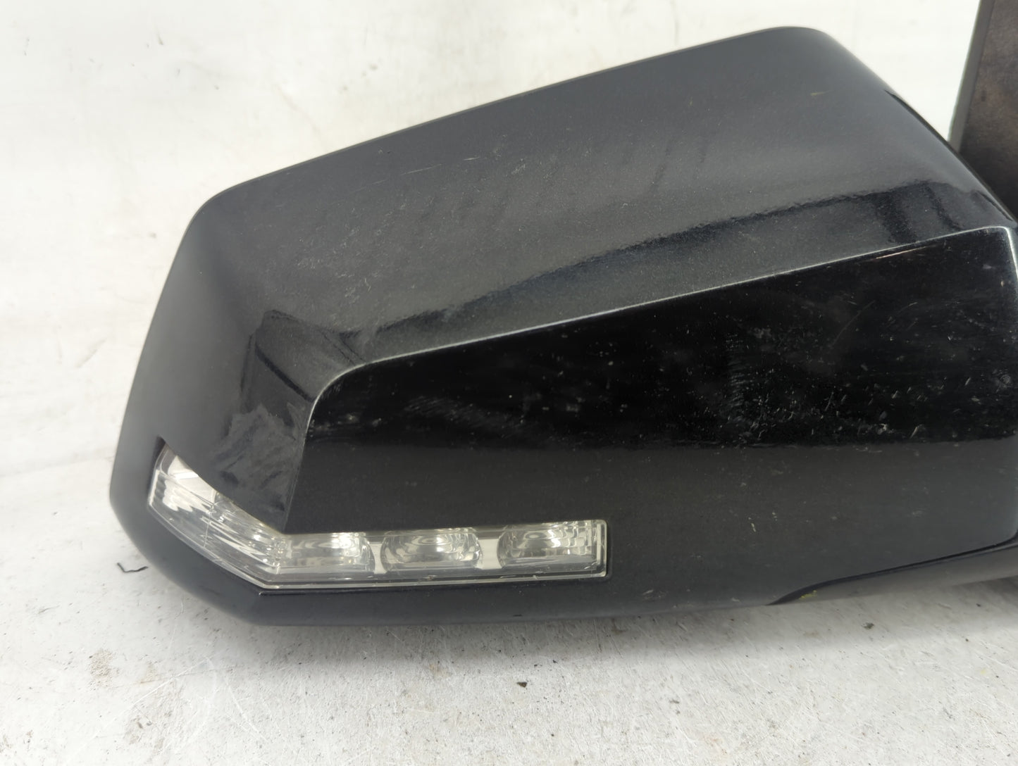 2011 Chevrolet Traverse Passenger Side View Mirror - Right Door Mirror OEM Used - Oemusedautoparts1.com