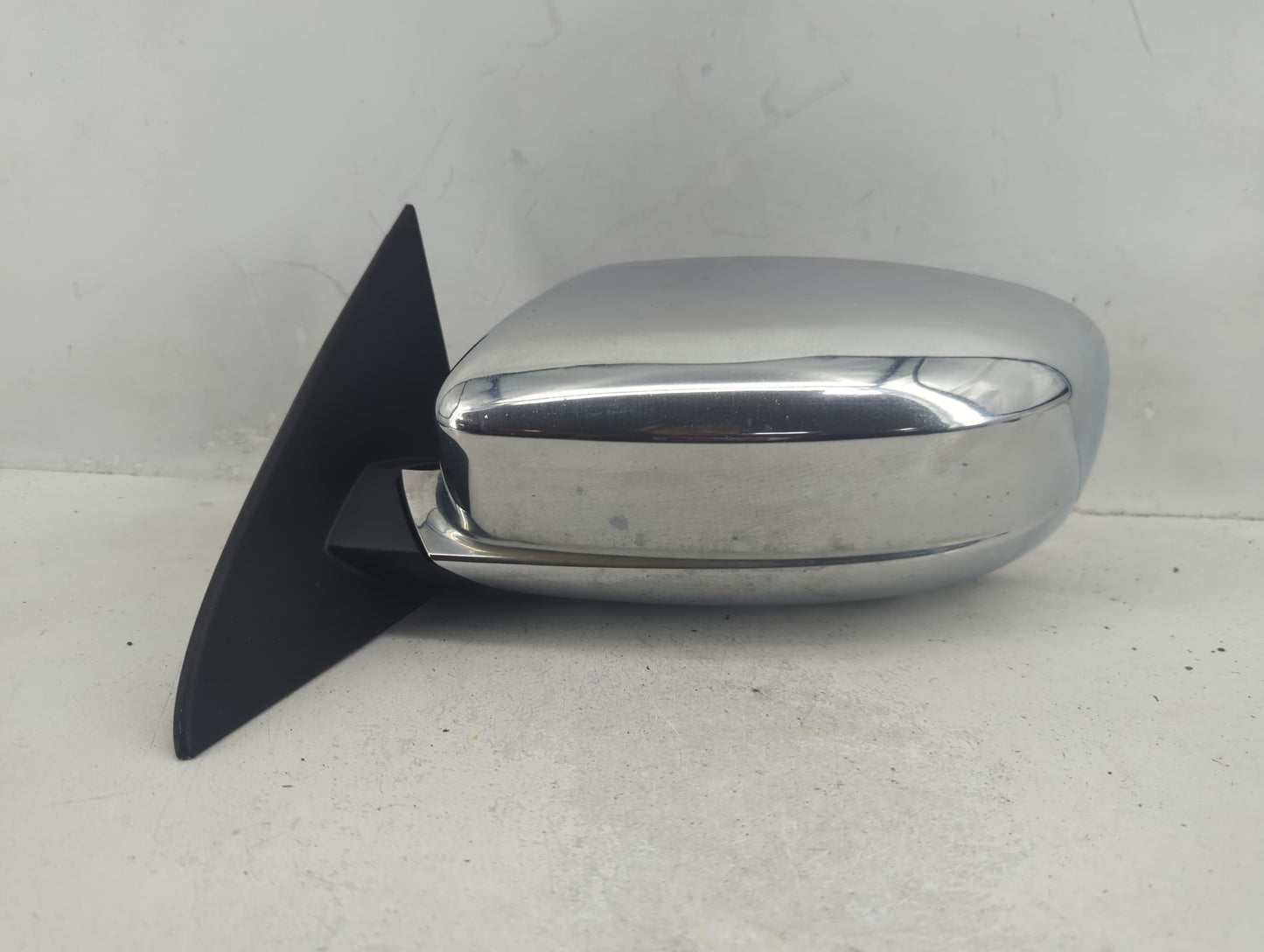 2015-2017 Chevrolet Traverse Driver Side View Mirror - Left Door Mirror OEM Used - Oemusedautoparts1.com