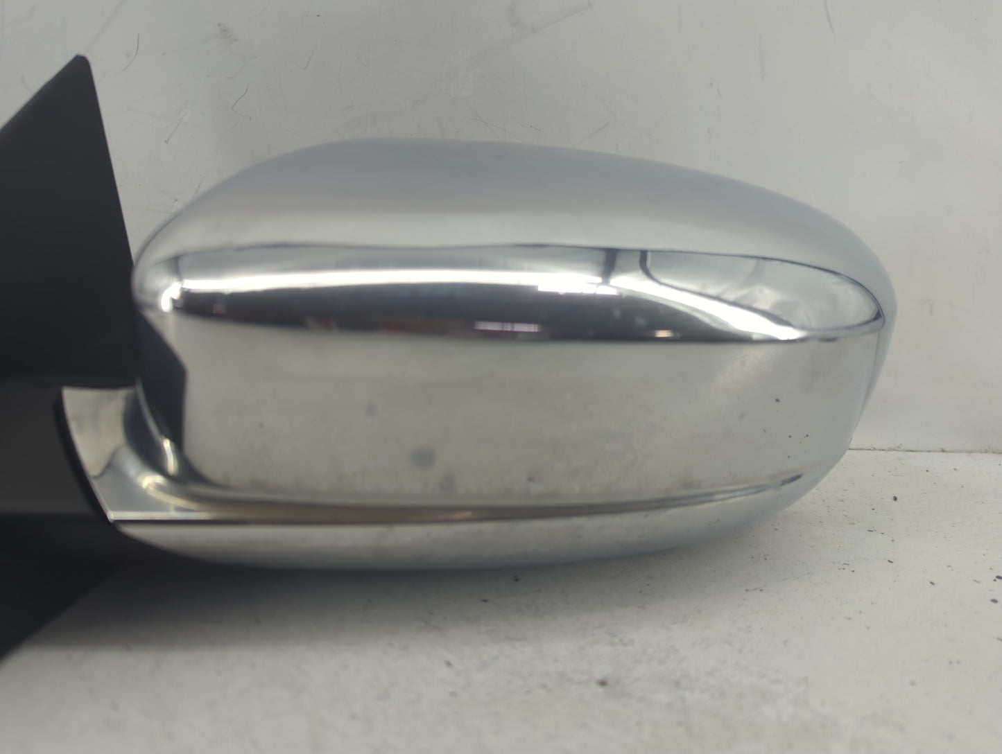 2015-2017 Chevrolet Traverse Driver Side View Mirror - Left Door Mirror OEM Used - Oemusedautoparts1.com