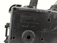 2011 Chevrolet Traverse Fusebox Fuse Box Panel Relay Module P/N:15927722 Fits OEM Used Auto Parts - Oemusedautoparts1.com