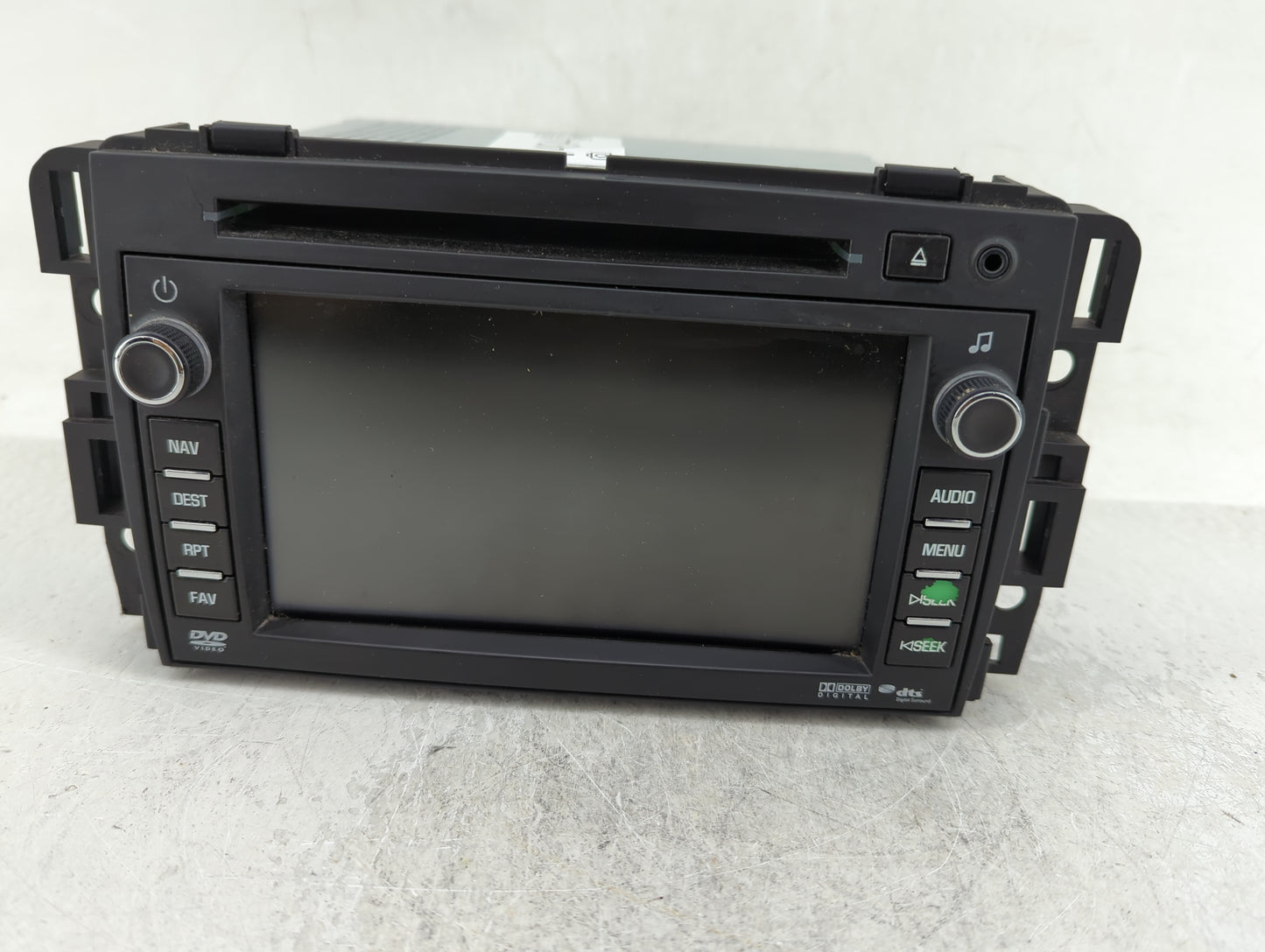2011 Chevrolet Traverse Radio AM FM Cd Player Receiver Replacement P/N:22739332 Fits OEM Used Auto Parts - Oemusedautoparts1