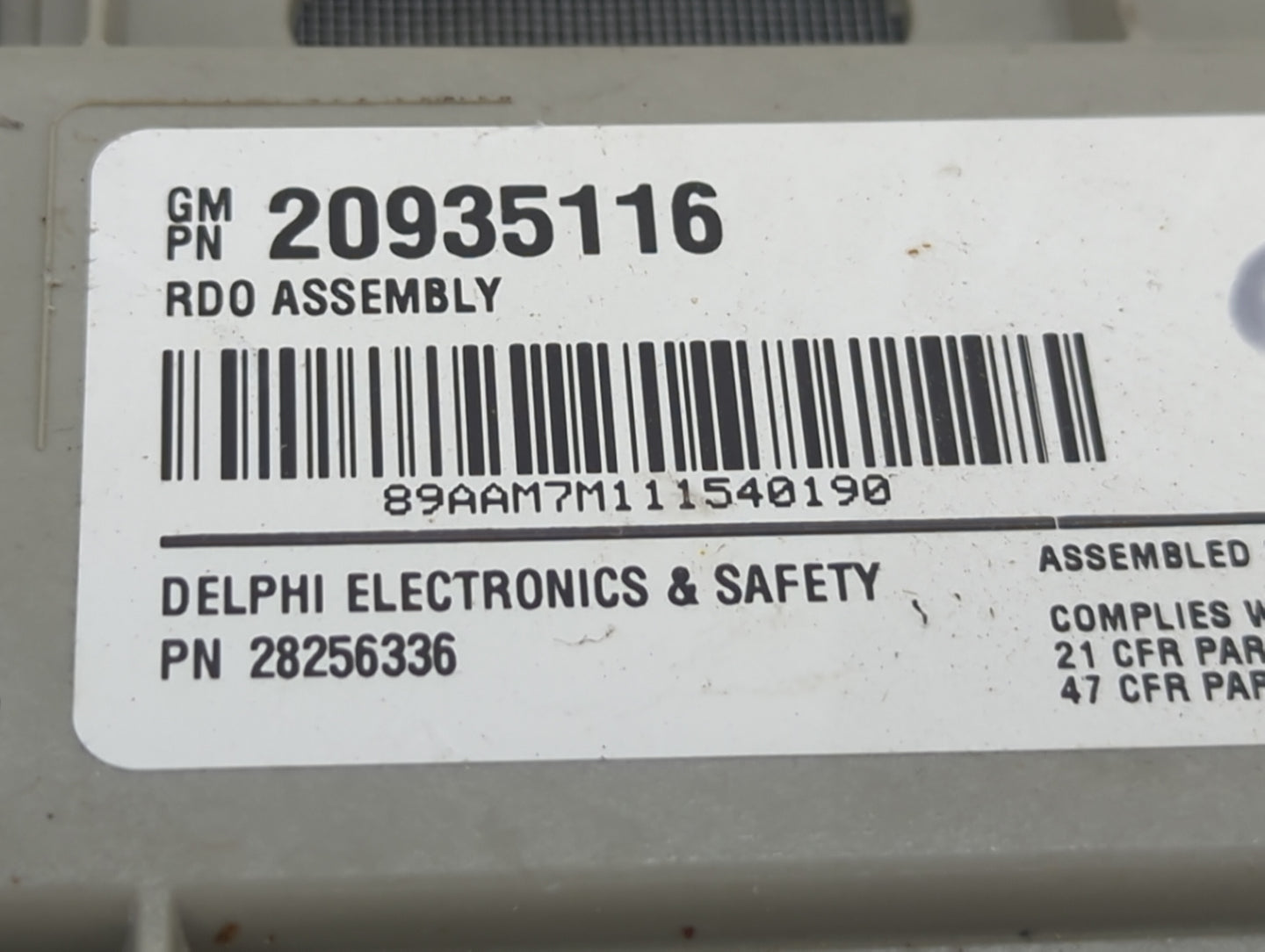 2011 Chevrolet Traverse Radio AM FM Cd Player Receiver Replacement P/N:20935116 Fits OEM Used Auto Parts - Oemusedautoparts1