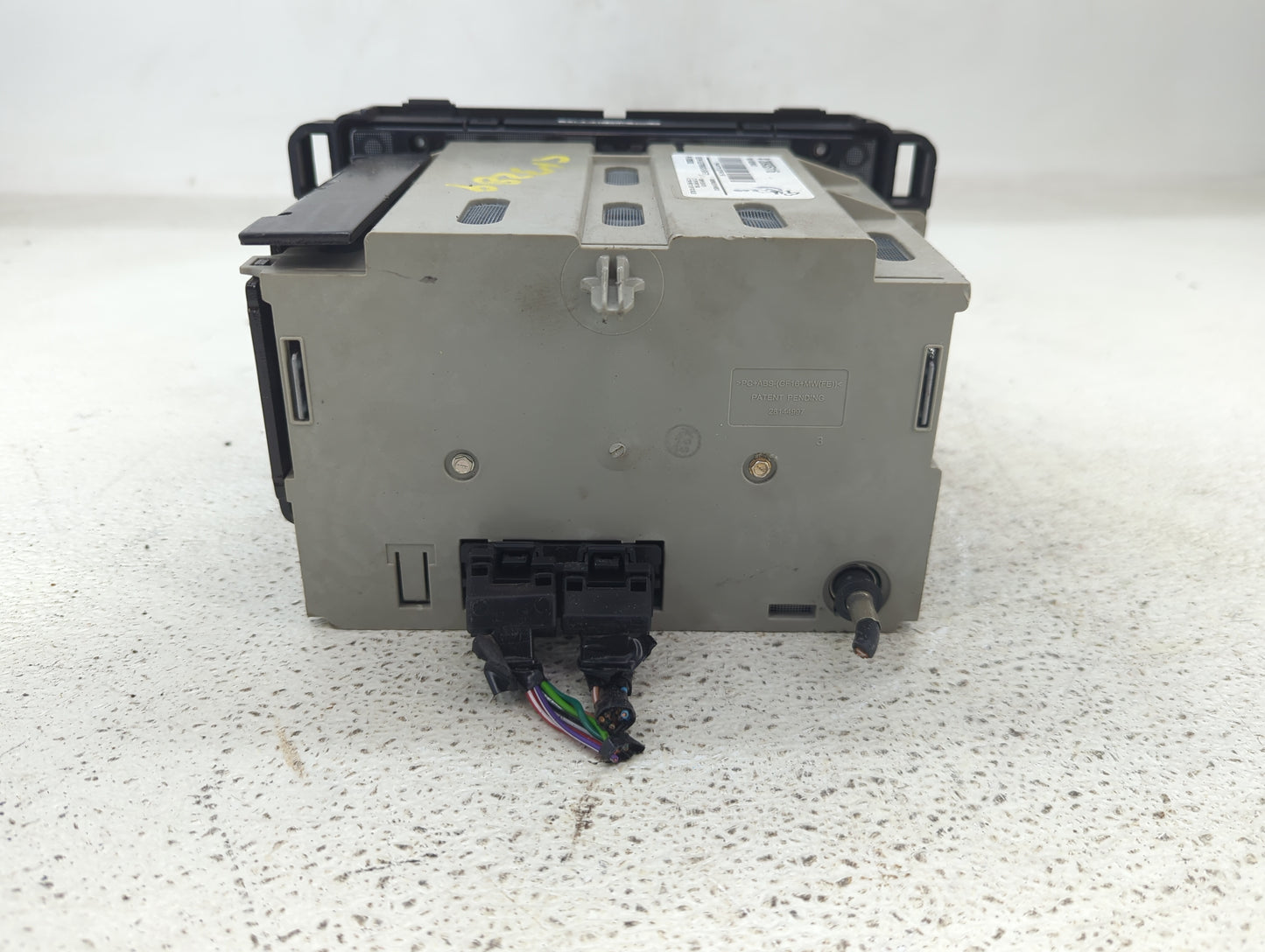 2011 Chevrolet Traverse Radio AM FM Cd Player Receiver Replacement P/N:20935116 Fits OEM Used Auto Parts - Oemusedautoparts1