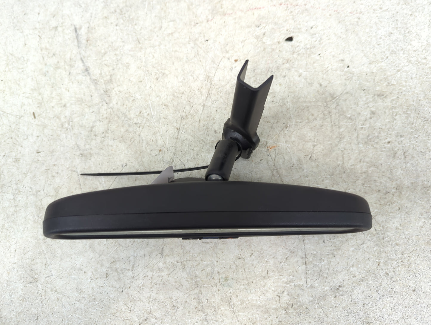 2017 Chevrolet Traverse Interior Rear View Mirror Replacement OEM P/N:MD-8834596596 015885 Fits OEM Used Auto Parts - Oemuse
