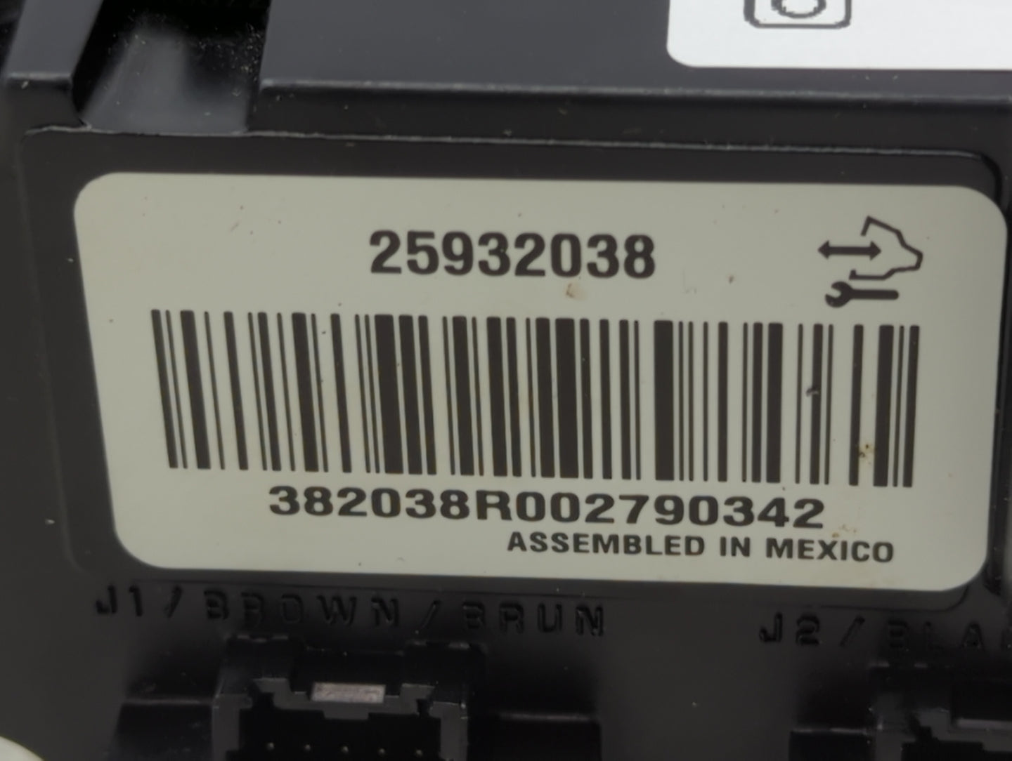 2011 Chevrolet Traverse Climate Control Module Temperature AC/Heater Replacement P/N:25932038 Fits OEM Used Auto Parts - Oem