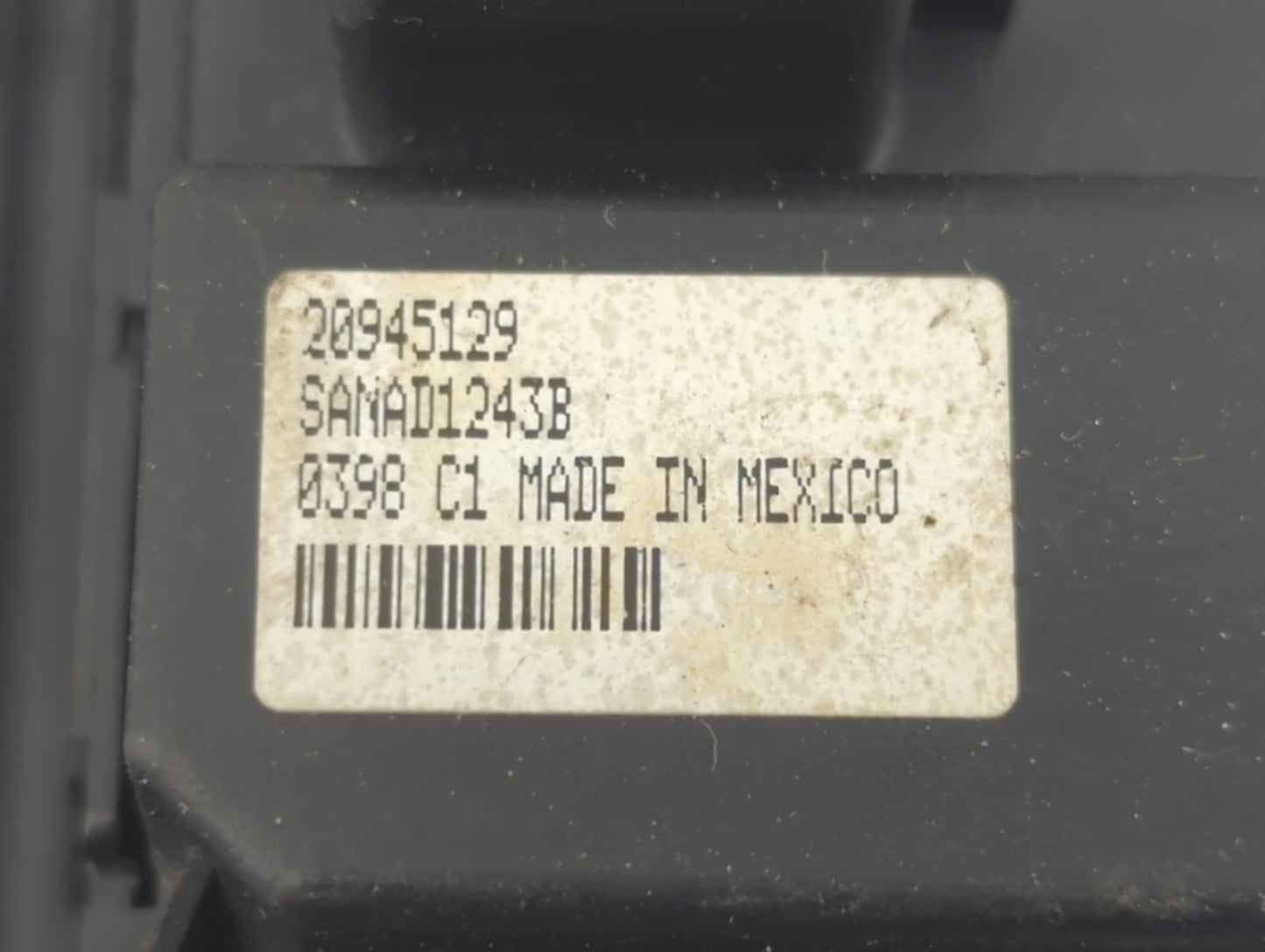 2009-2017 Chevrolet Traverse Master Power Window Switch Replacement Driver Side Left P/N:20945129 SANAD1243B Fits OEM Used A