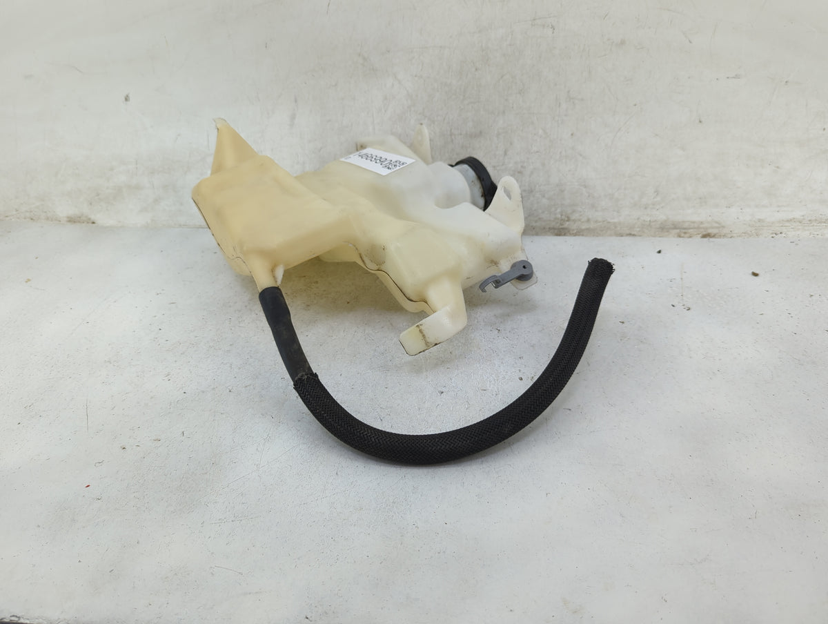 Chevrolet Traverse Radiator Coolant Overflow Expansion Tank Bottle 1466990 - Oemusedautoparts1.com