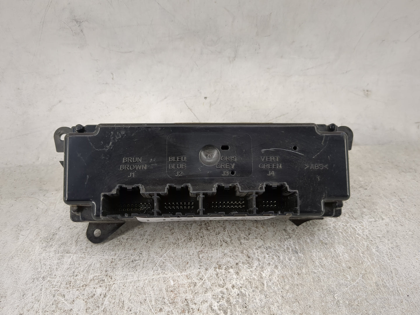 2011 Chevrolet Traverse Climate Control Module Temperature AC/Heater Replacement P/N:20917130 13176 Fits OEM Used Auto Parts