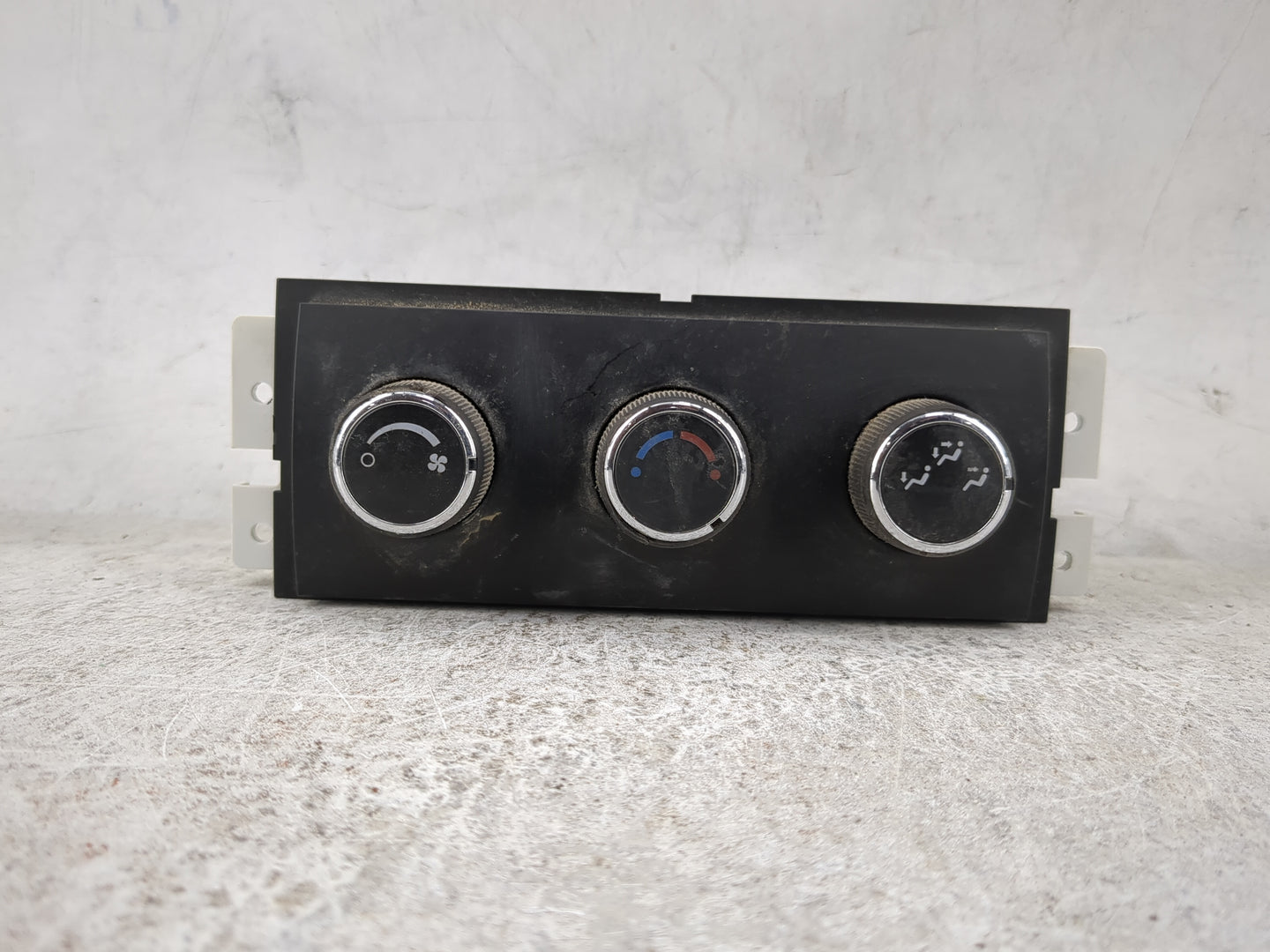 2009-2017 Chevrolet Traverse Climate Control Module Temperature AC/Heater Replacement P/N:15109353 Fits OEM Used Auto Parts 