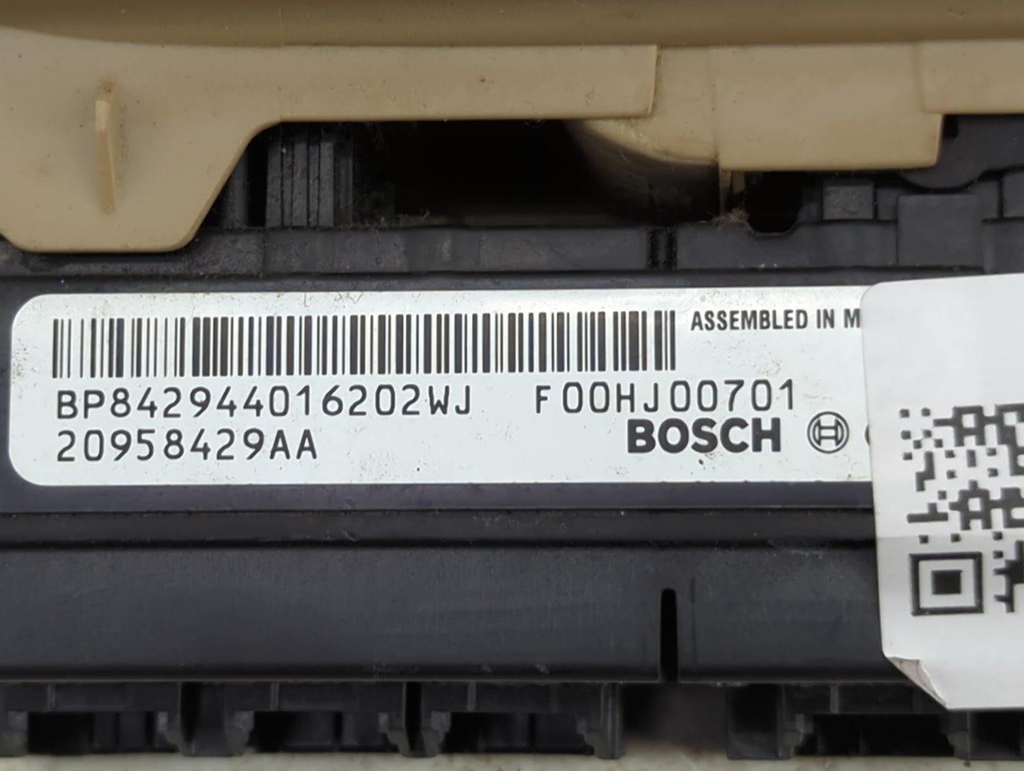 2011 Chevrolet Traverse Master Power Window Switch Replacement Driver Side Left P/N:20958429AA F00HJ00701, BP842944016202WJ 