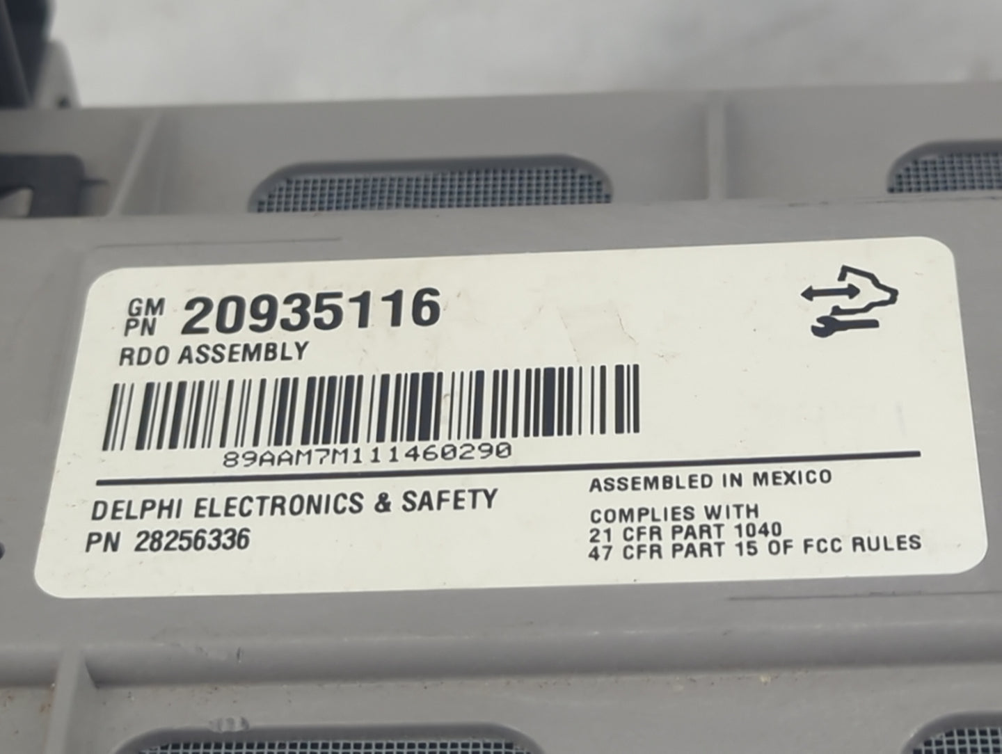 2011 Chevrolet Traverse Radio AM FM Cd Player Receiver Replacement P/N:20935116 28256336 Fits OEM Used Auto Parts - Oemuseda