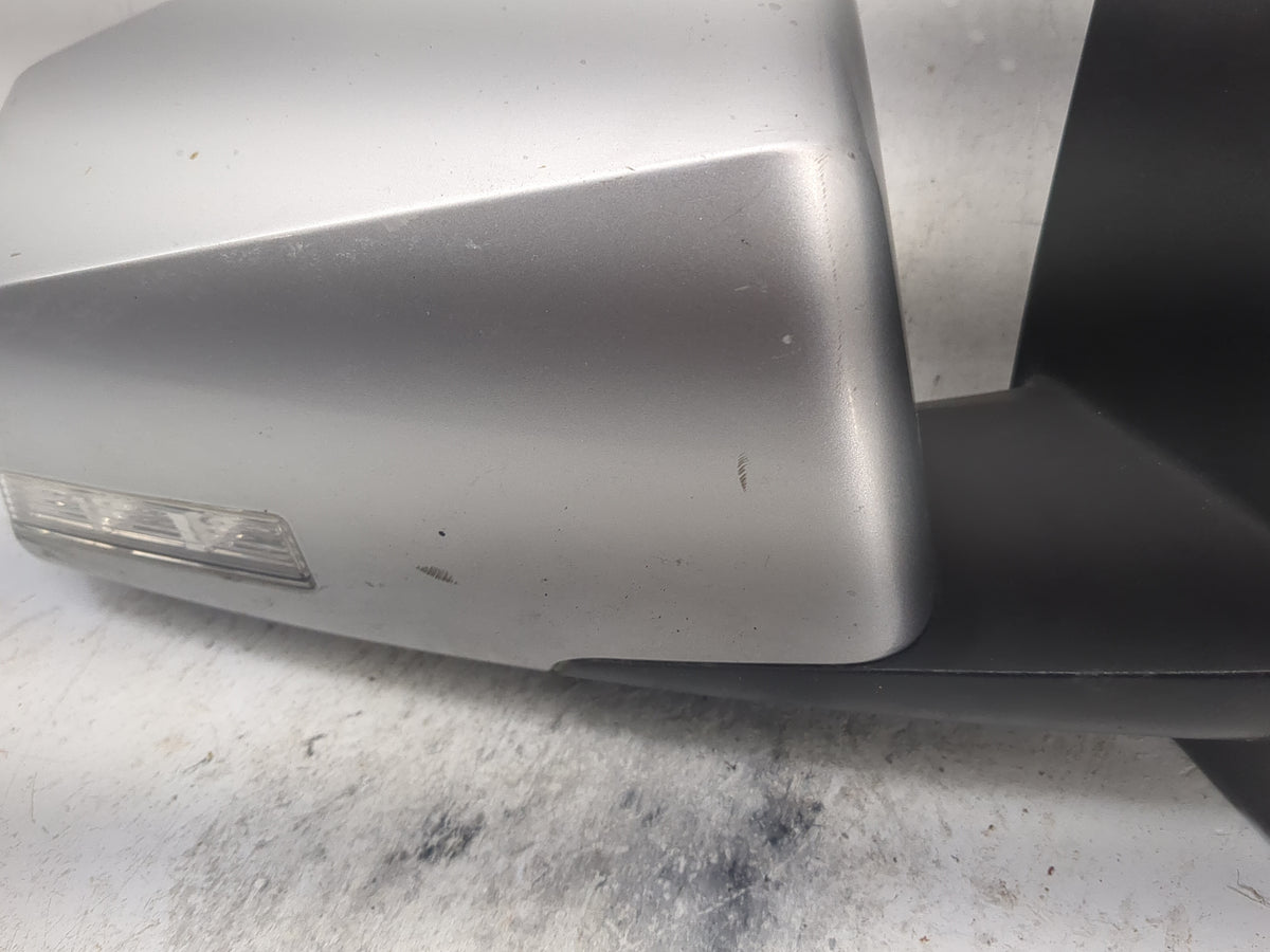 2011 Chevrolet Traverse Passenger Side View Mirror - Right Door Mirror OEM Used - Oemusedautoparts1.com