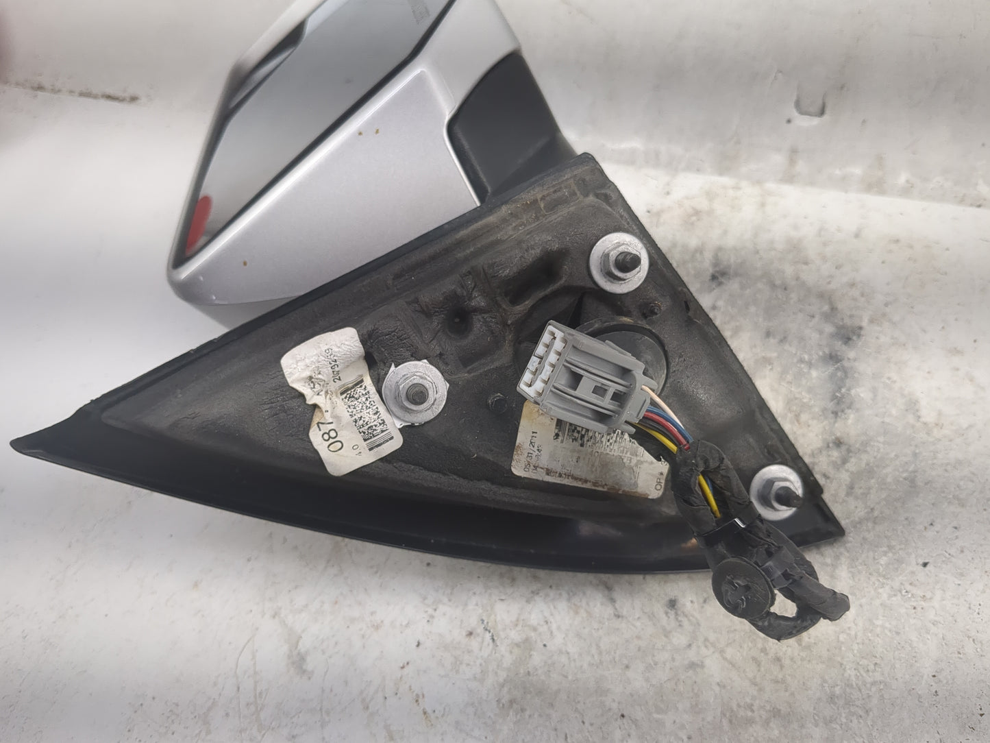 2011 Chevrolet Traverse Passenger Side View Mirror - Right Door Mirror OEM Used - Oemusedautoparts1.com