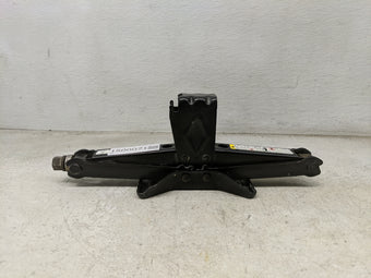 compare product 2011 Chevrolet Traverse Spare Scissor Car Jack 1500071