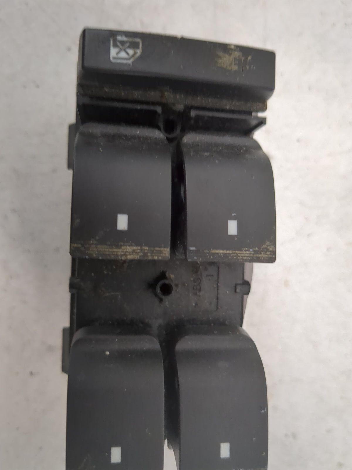 2009-2017 Chevrolet Traverse Master Power Window Switch Replacement Driver Side Left P/N:20945129 6ANAD1243B Fits OEM Used A