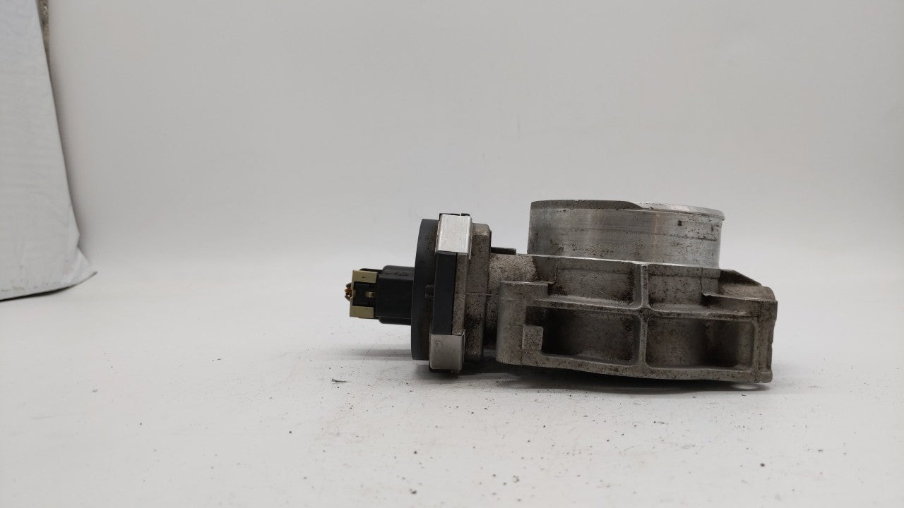 2009-2011 Chevrolet Traverse Throttle Body P/N:995AA Fits Fits 2007 2008 2009 2010 2011 OEM Used Auto Parts - Oemusedautopar