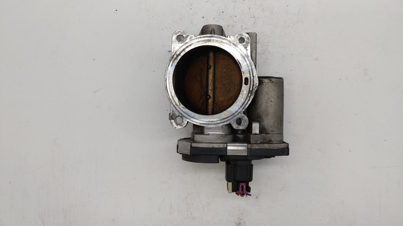 2009-2011 Chevrolet Traverse Throttle Body P/N:995AA Fits Fits 2007 2008 2009 2010 2011 OEM Used Auto Parts - Oemusedautopar