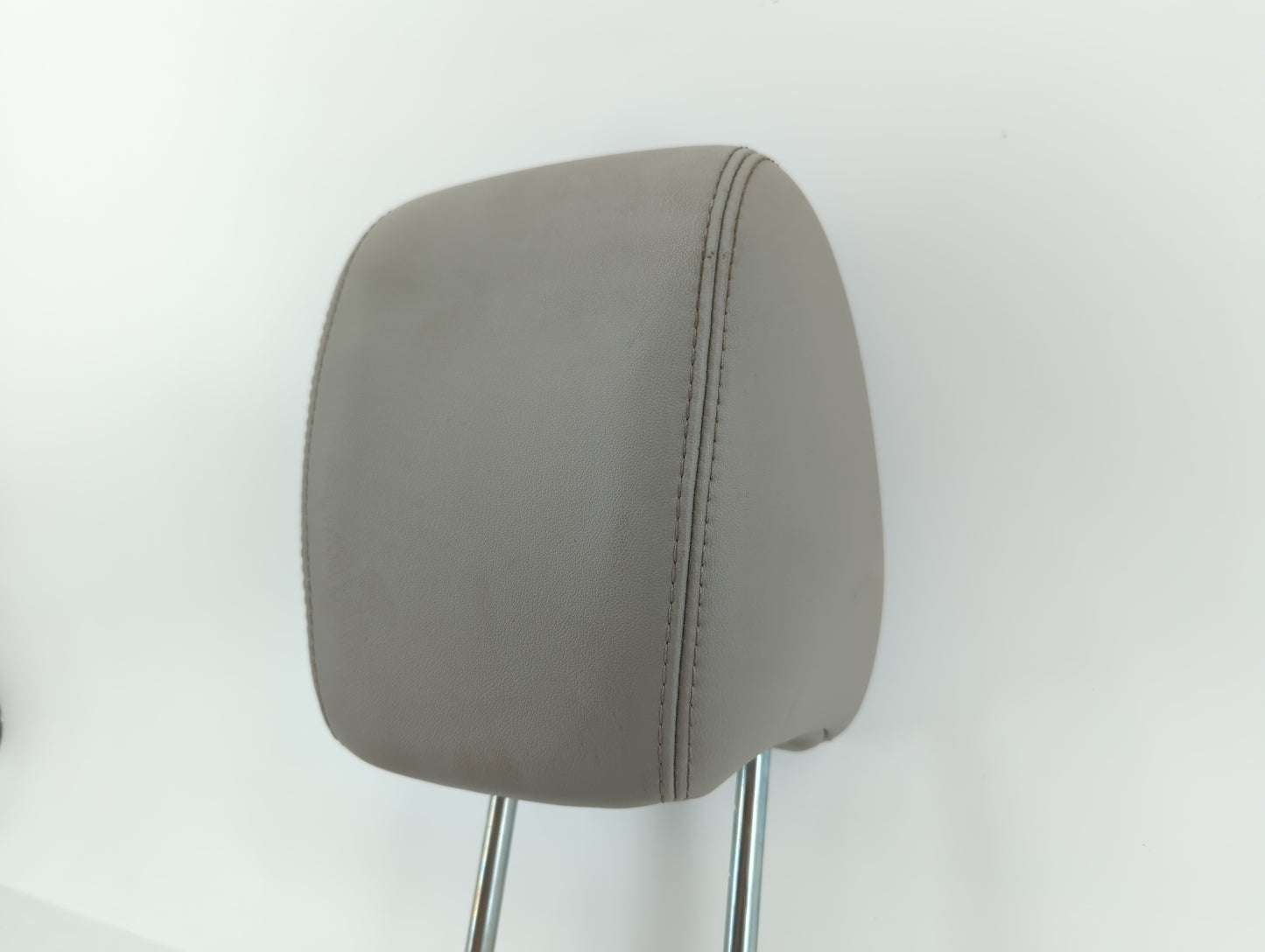 2011 Chevrolet Traverse Headrest Head Rest Front Driver Passenger Seat Fits OEM Used Auto Parts - Oemusedautoparts1.com