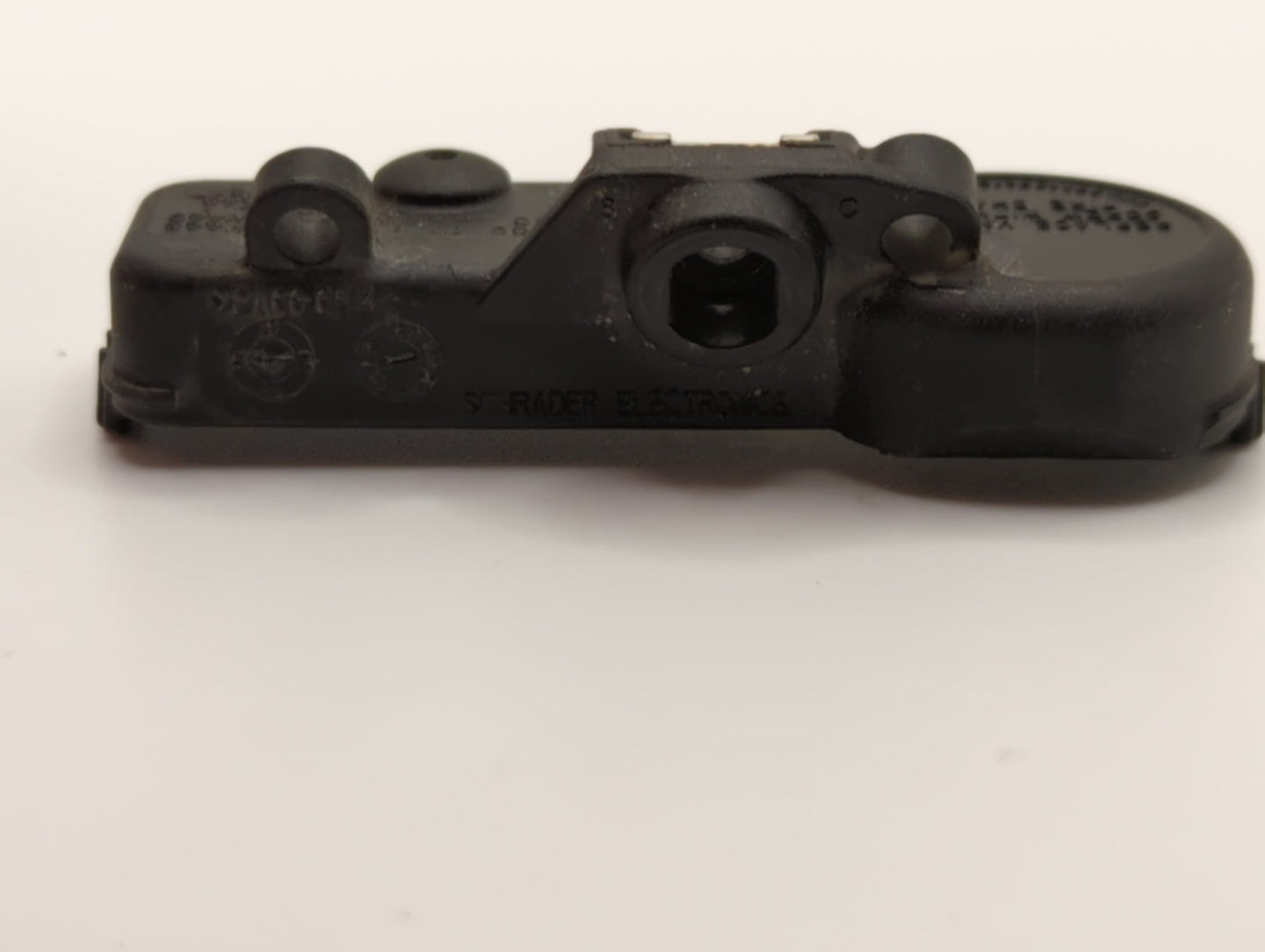 2011 Chevrolet Traverse Tire Pressure Monitoring System Sensor Tpms - Oemusedautoparts1.com