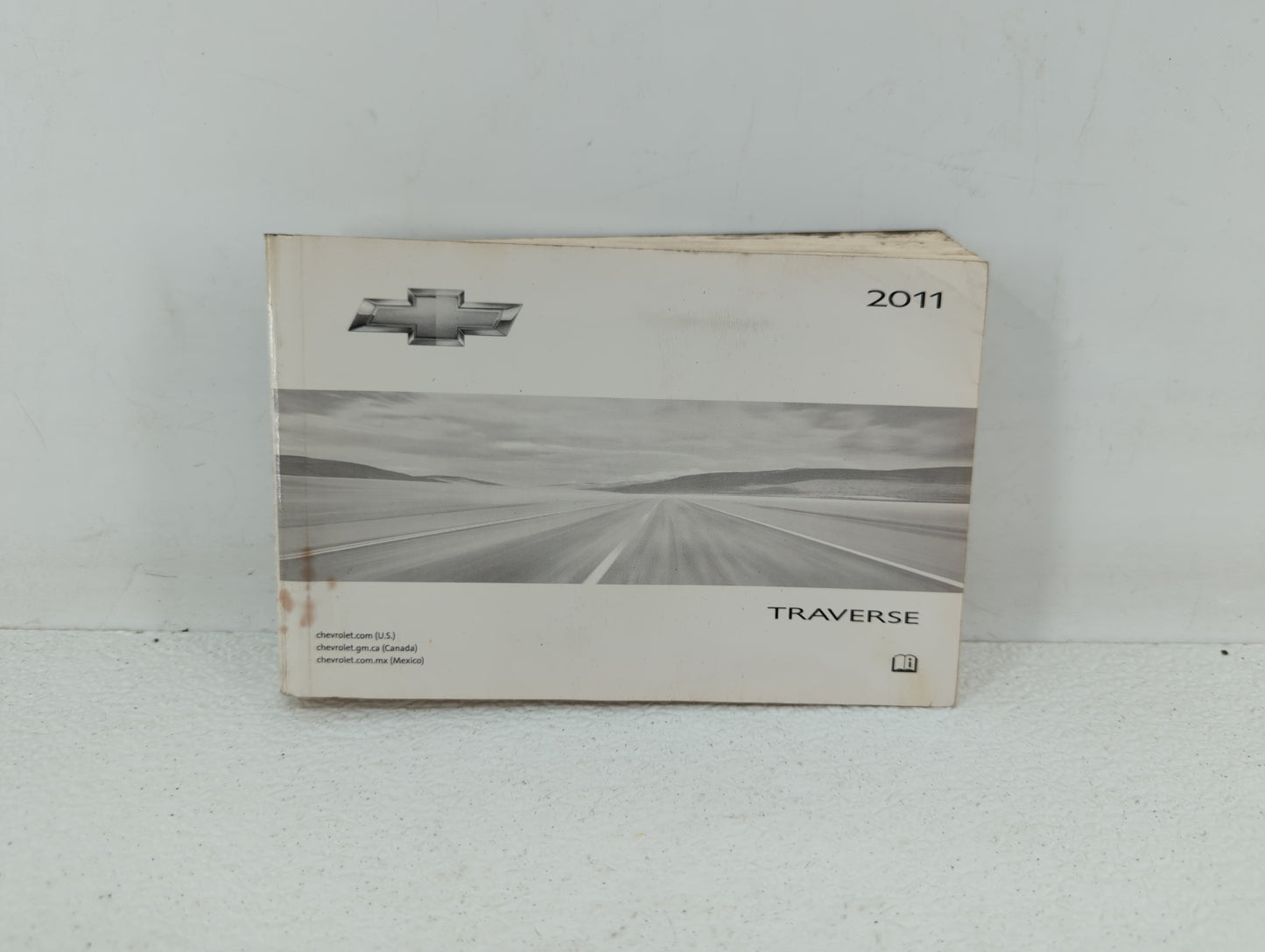 2011 Chevrolet Traverse Owners Manual Book Guide OEM Used Auto Parts - Oemusedautoparts1.com
