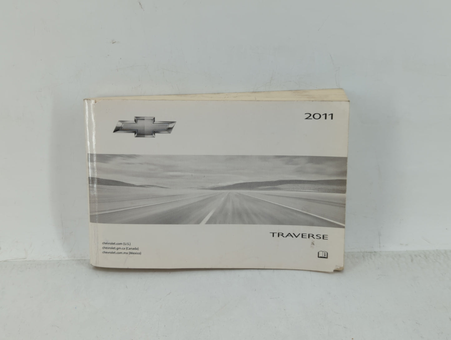 2011 Chevrolet Traverse Owners Manual Book Guide OEM Used Auto Parts - Oemusedautoparts1.com