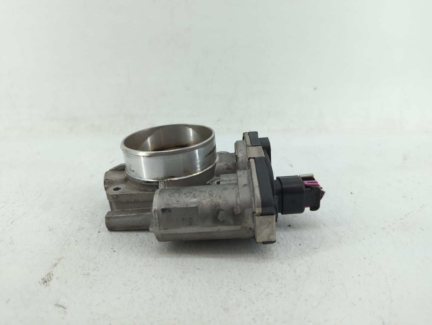 2011 Chevrolet Traverse Throttle Body P/N:591HB 995AA Fits Fits 2007 2008 2009 2010 OEM Used Auto Parts - Oemusedautoparts1.