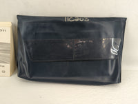 2011 Chevrolet Traverse Owners Manual Book Guide P/N:20759682 OEM Used Auto Parts - Oemusedautoparts1.com