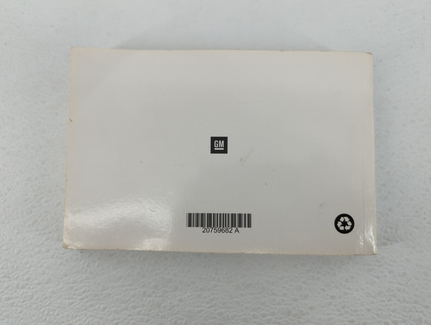 2011 Chevrolet Traverse Owners Manual Book Guide P/N:20759682 OEM Used Auto Parts - Oemusedautoparts1.com