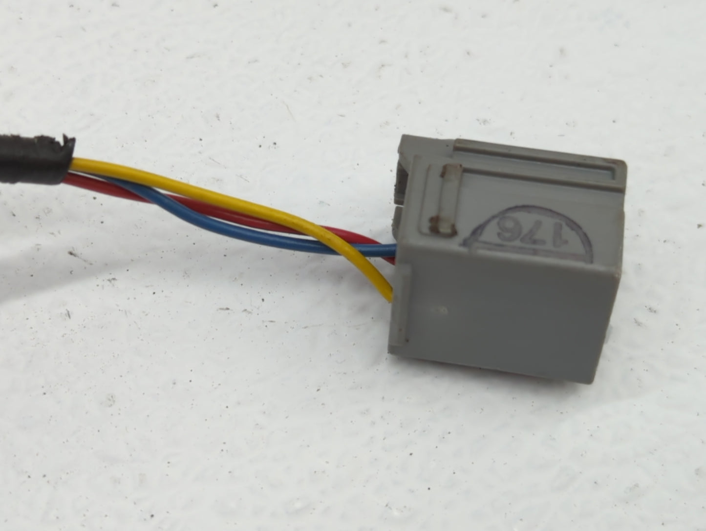 2015-2017 Chevrolet Traverse Driver Side View Mirror - Left Door Mirror OEM Used - Oemusedautoparts1.com