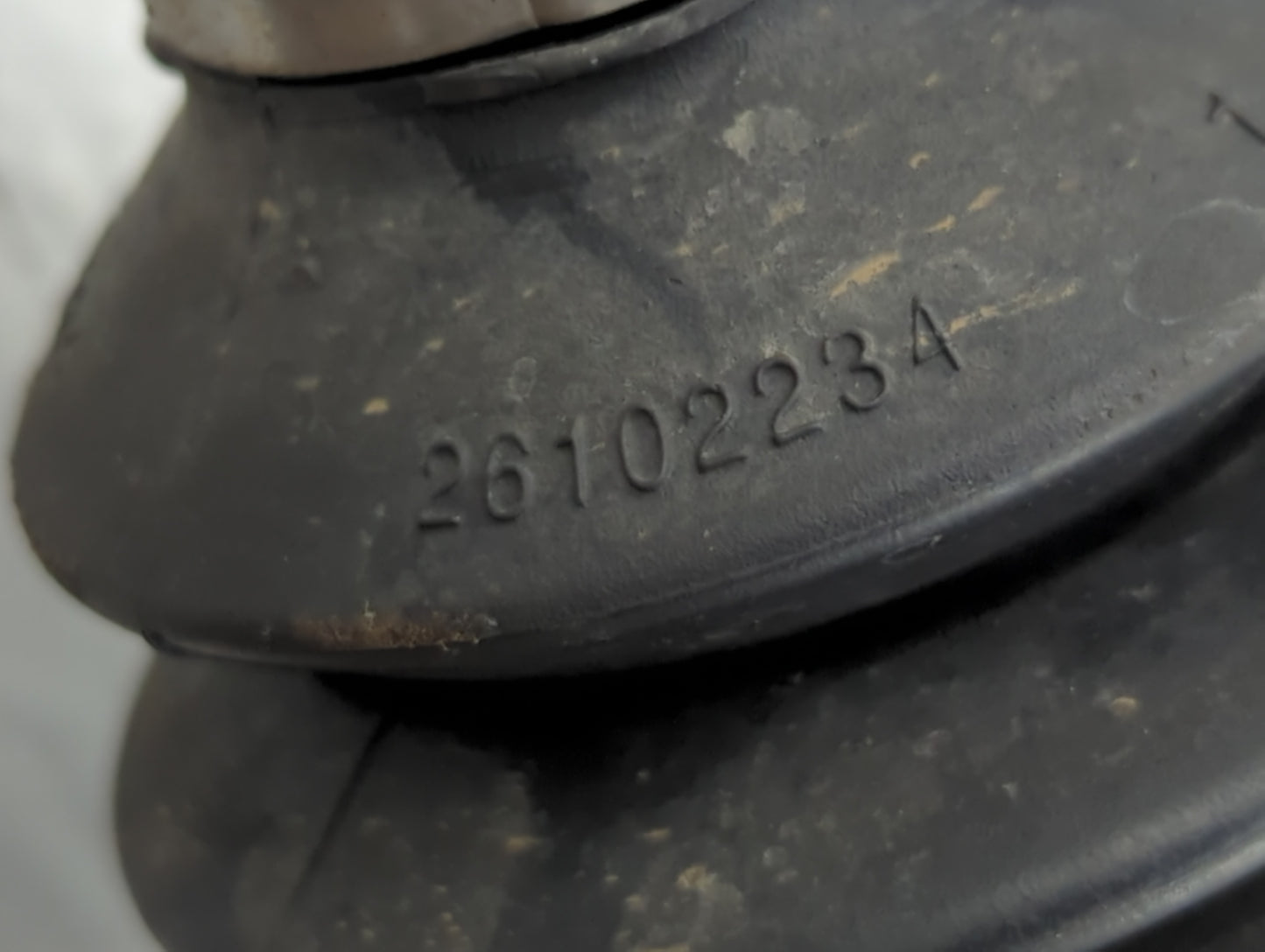 Chevrolet Traverse Axle Shaft Front Driver Cv C/v - Oemusedautoparts1.com