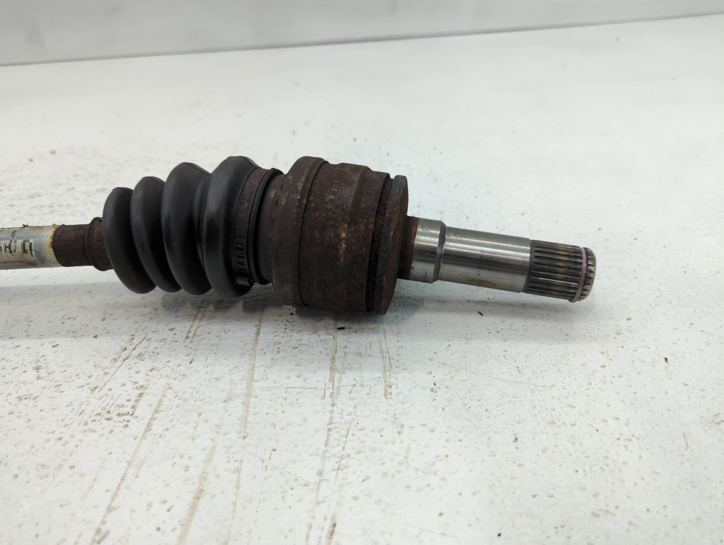 Chevrolet Traverse Axle Shaft Front Driver Cv C/v - Oemusedautoparts1.com