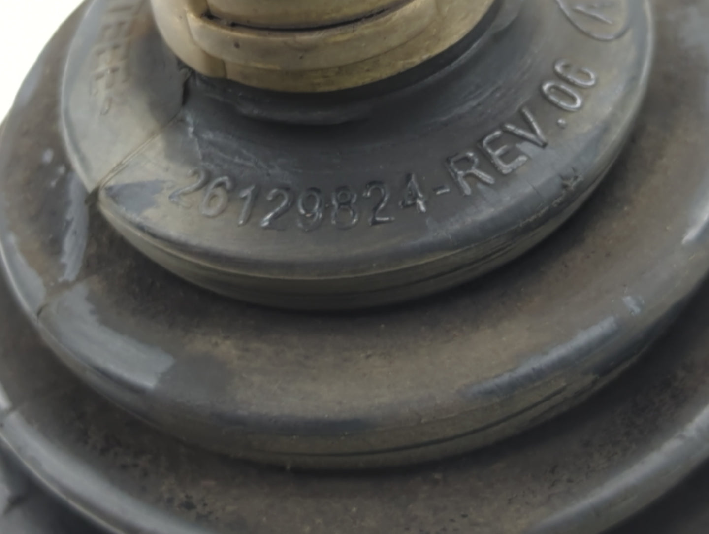 Chevrolet Traverse Axle Shaft Front Driver Cv C/v - Oemusedautoparts1.com
