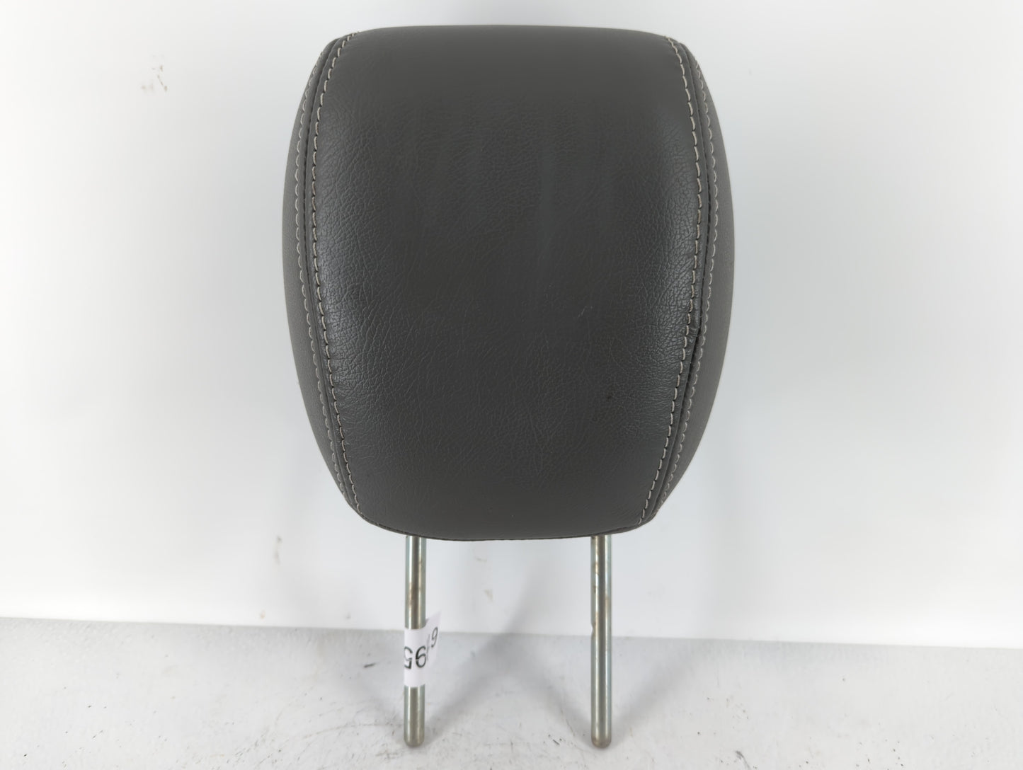 2011 Chevrolet Traverse Headrest Head Rest Front Driver Passenger Seat Fits OEM Used Auto Parts - Oemusedautoparts1.com