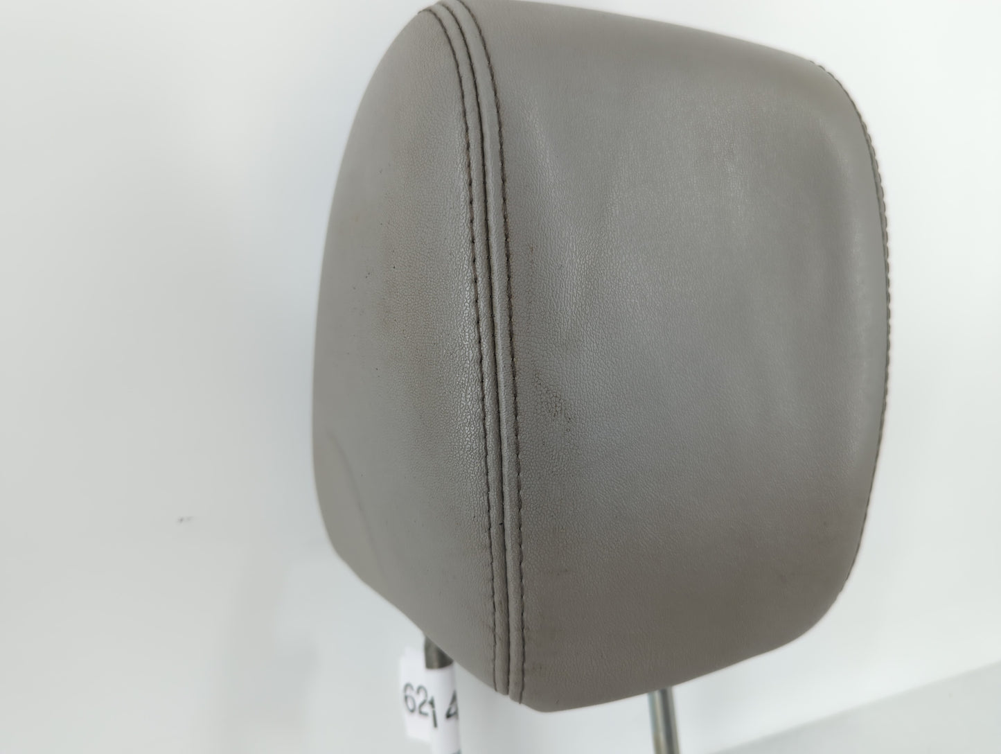 2011 Chevrolet Traverse Headrest Head Rest Front Driver Passenger Seat - Oemusedautoparts1.com