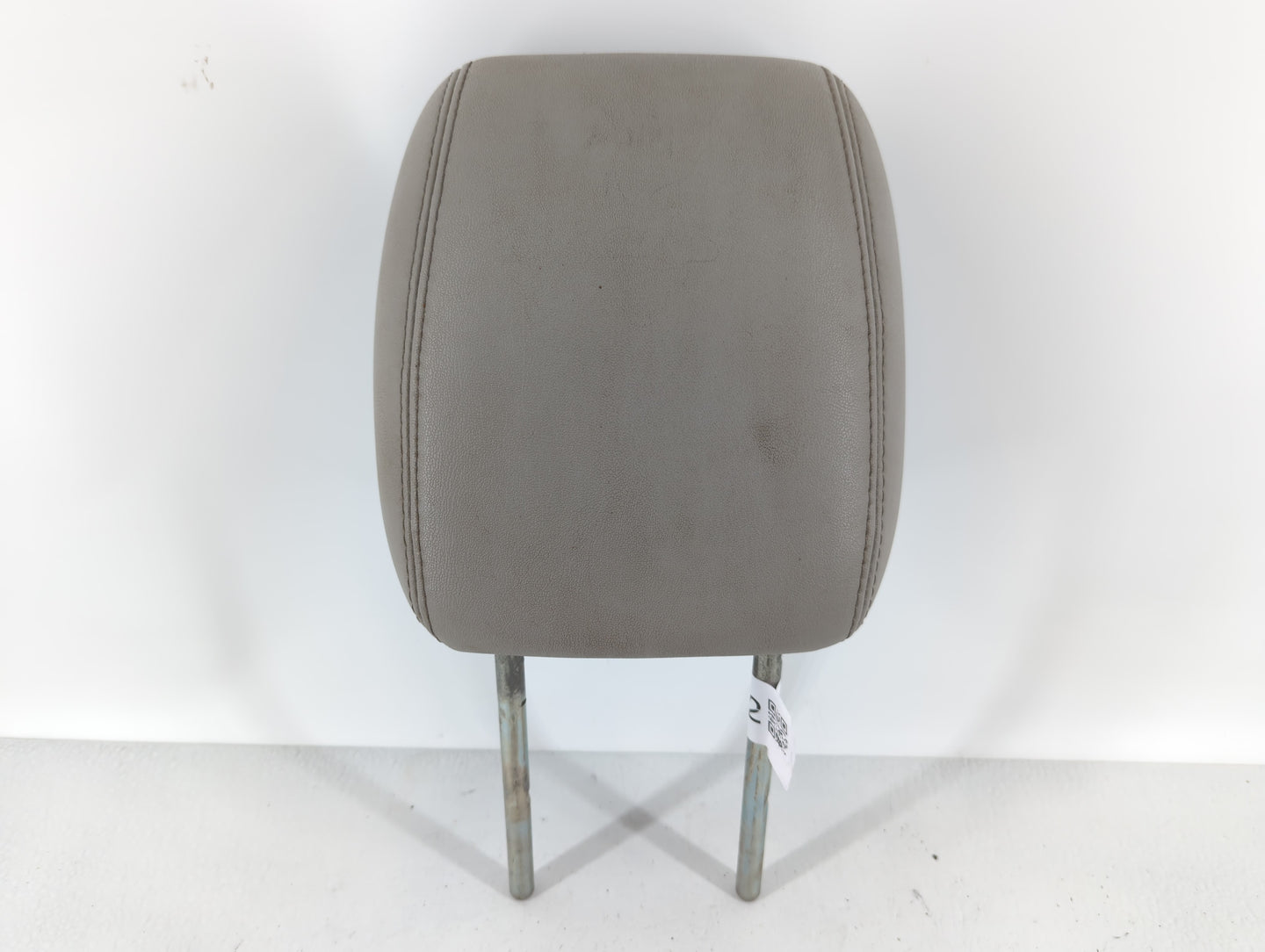 2011 Chevrolet Traverse Headrest Head Rest Front Driver Passenger Seat - Oemusedautoparts1.com