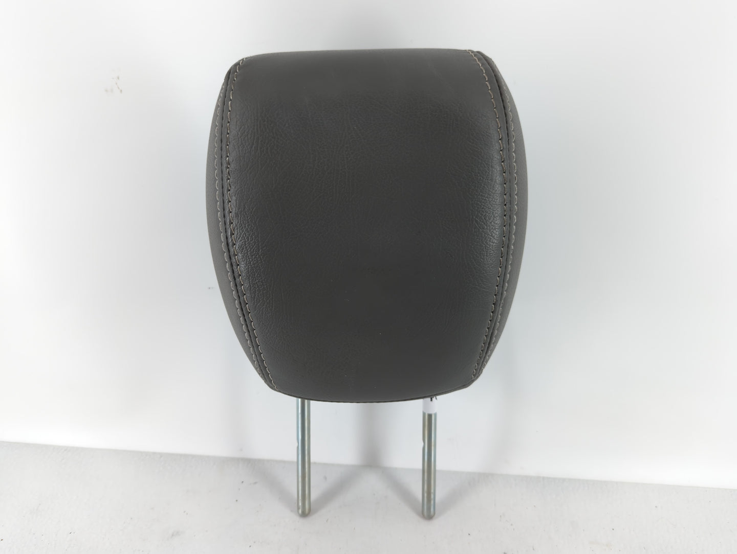 2011 Chevrolet Traverse Headrest Head Rest Front Driver Passenger Seat - Oemusedautoparts1.com